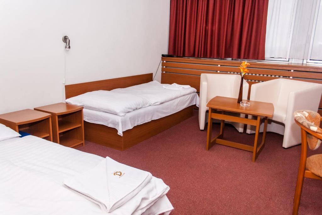 Hotel Druzba Michalovce Zimmer foto