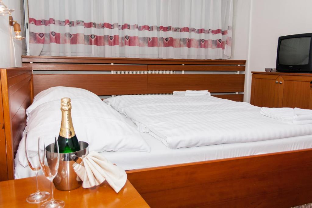 Hotel Druzba Michalovce Zimmer foto